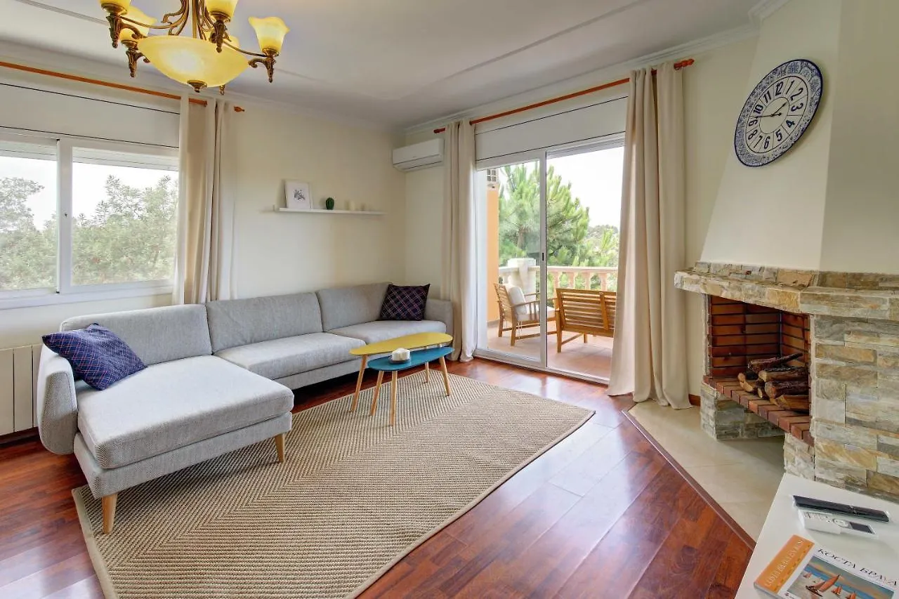 Villa Roses With Swimming Pool & Mountain View Lloret de Mar